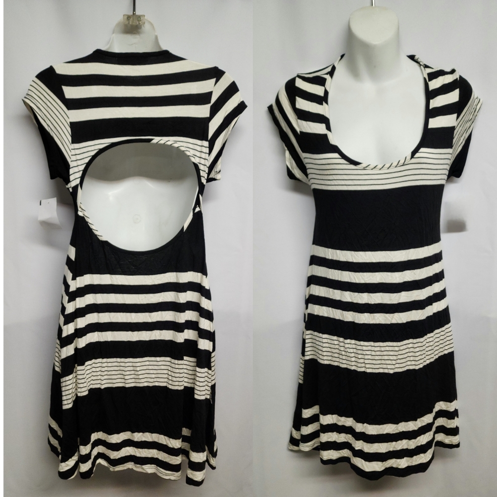 Stiletto's Striped Cutout Dress.  Sz Lrg. New.